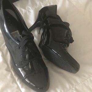 Women 3 inch dress shoe